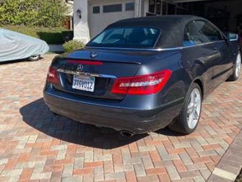 Used 2012 Mercedes-Benz E 350 Cabriolet image 4