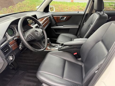 Used 2011 Mercedes-Benz GLK 350 4MATIC image 10