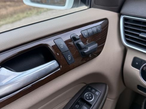 Used 2015 Mercedes-Benz ML 350 2WD image 15