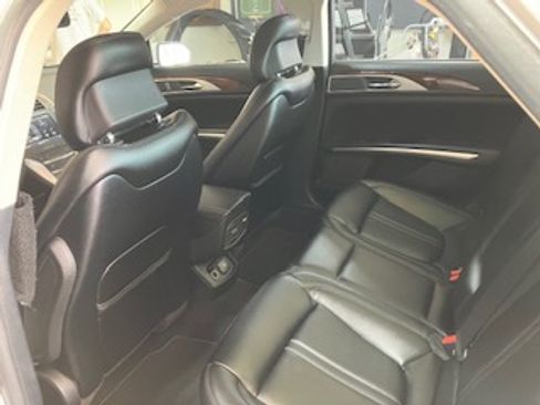 Used 2016 Lincoln MKZ Hybrid FWD image 17