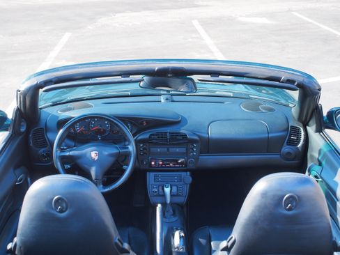 Used 2001 Porsche 911 Cabriolet image 12