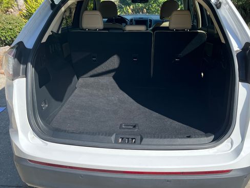 Used 2018 Ford Edge SEL w/ Equipment Group 201A image 6