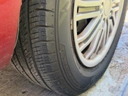 Used 2016 Nissan Versa SV image 6