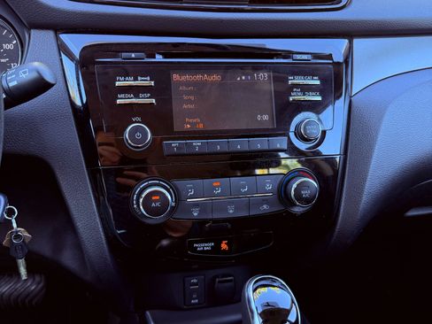 Used 2018 Nissan Rogue Sport S w/ S Appearance Package image 17