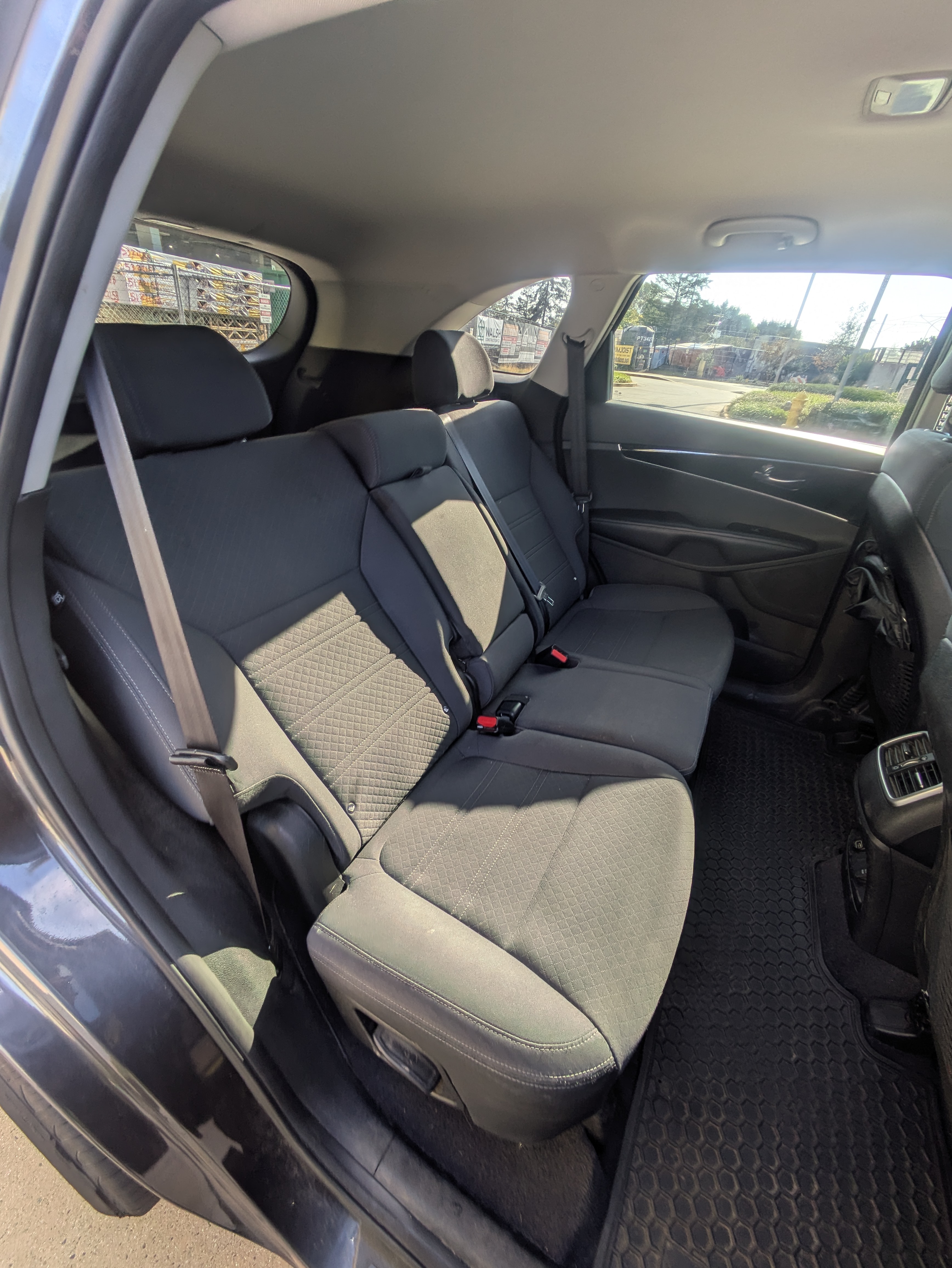 Used 2016 Kia Sorento FWD image 5