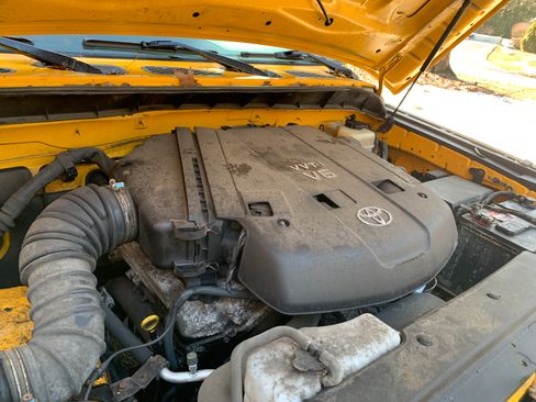 Used 2007 Toyota FJ Cruiser 4WD image 13