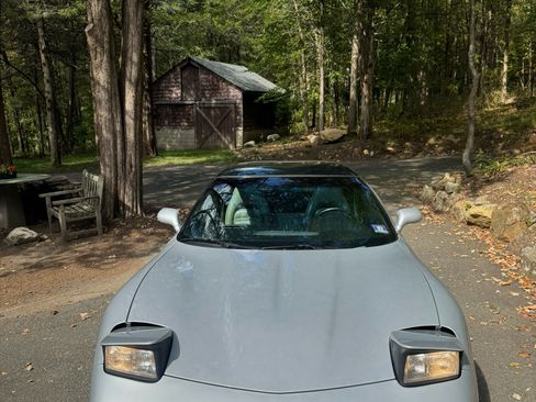 Used 1997 Chevrolet Corvette Coupe image 5