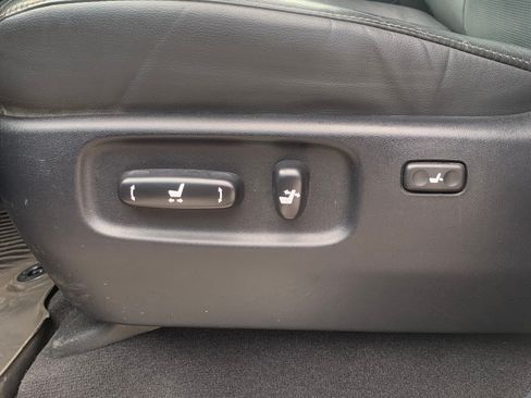 Used 2021 Toyota Land Cruiser Heritage Edition image 9