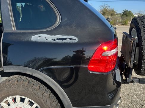 Used 2008 Porsche Cayenne Turbo image 12