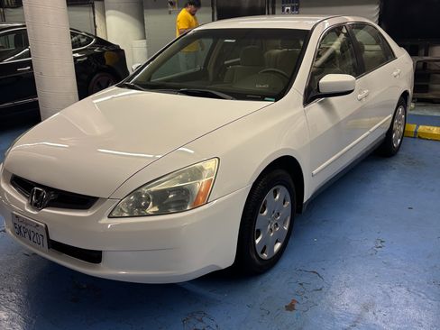 Used 2004 Honda Accord LX image 8