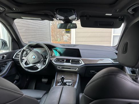 Used 2023 BMW X5 xDrive40i w/ Premium Package image 12