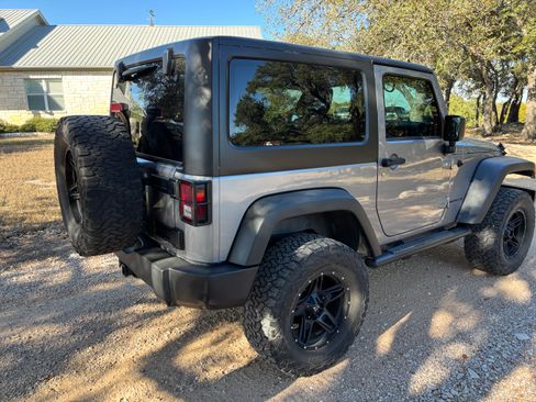 Used 2013 Jeep Wrangler Sport image 16