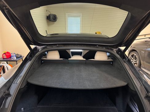 Used 2021 Tesla Model S Plaid image 18