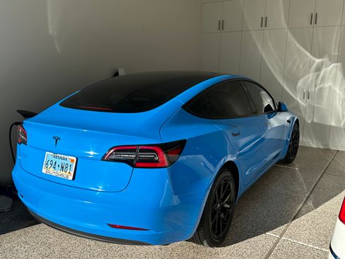 Used 2022 Tesla Model 3 Long Range image 1