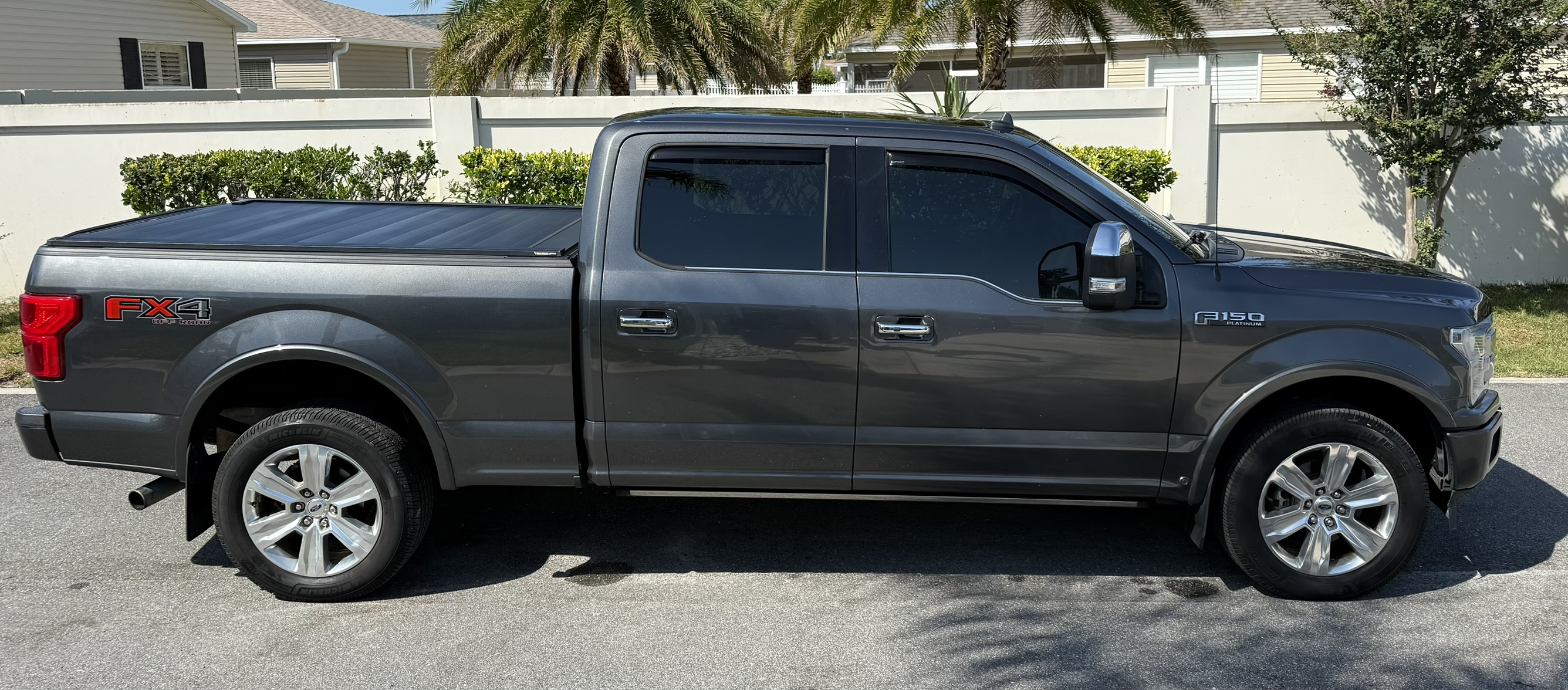 Used 2020 Ford F150 Platinum w/ Equipment Group 701A Luxury AWD/4WD image 9