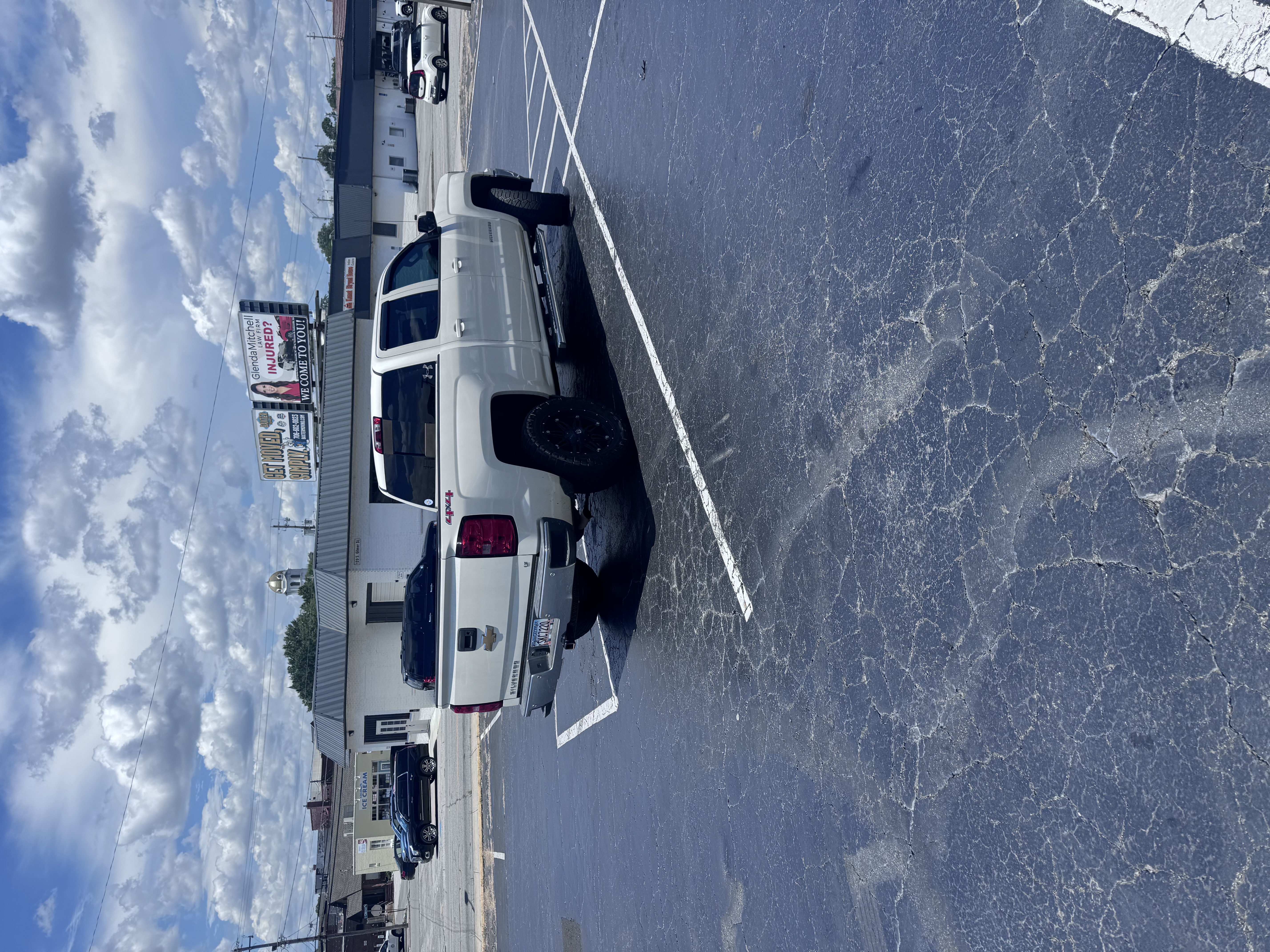 Used 2014 Chevrolet Silverado 1500 LT w/ LT Convenience Package AWD/4WD image 6