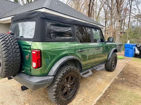 Used 2023 Ford Bronco Black Diamond image 5