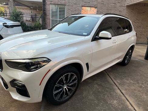 Used 2021 BMW X5 xDrive45e w/ M Sport Package image 5