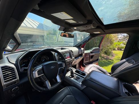 Used 2018 Ford F150 Platinum w/ Equipment Group 701A Luxury image 12