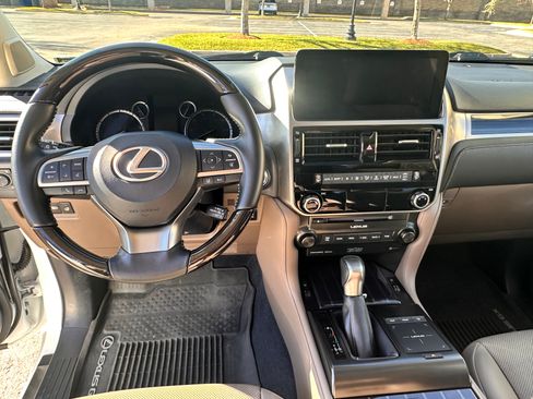 Used 2023 Lexus GX 460 Premium image 12