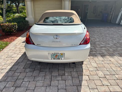 Used 2006 Toyota Solara SLE image 6