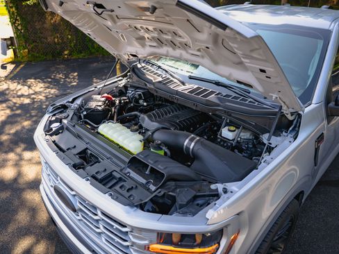 Used 2024 Ford F150 XL RWD image 16