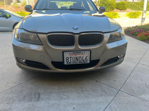 Used 2011 BMW 328i xDrive Sedan AWD/4WD image 10