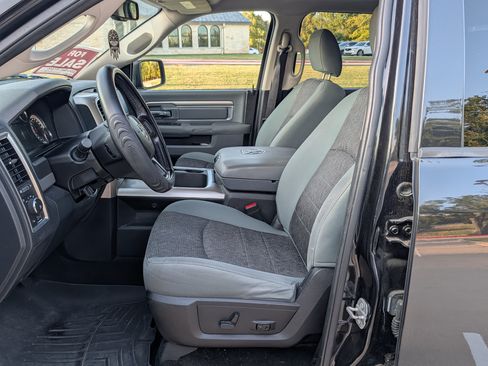 Used 2016 RAM 1500 Big Horn RWD image 6