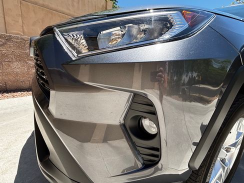 Used 2021 Toyota RAV4 XLE AWD/4WD image 10