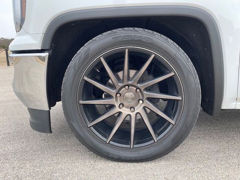 Used 2017 GMC Sierra 1500 SLT image 22