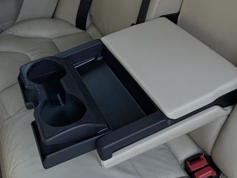 Used 2013 Volvo XC60 T6 image 12