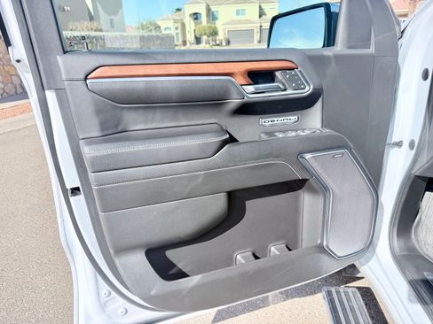 Used 2022 GMC Sierra 1500 Denali w/ Denali Reserve Package image 17