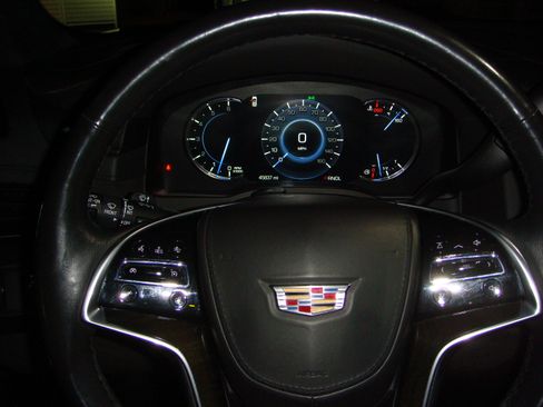 Used 2019 Cadillac Escalade ESV Platinum image 22