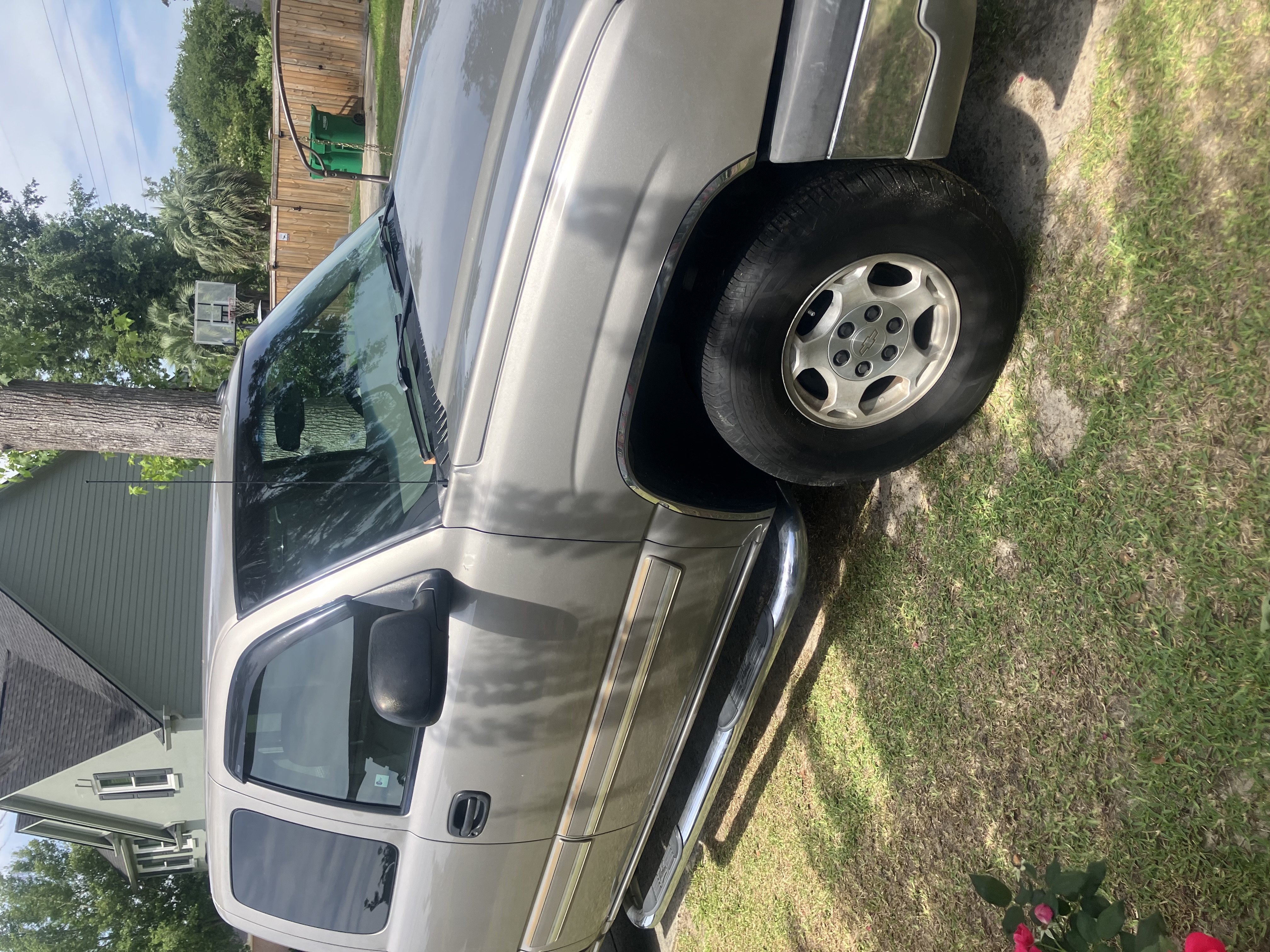 Used 2003 Chevrolet Silverado 1500 LT w/ Off-Road Package AWD/4WD image 2