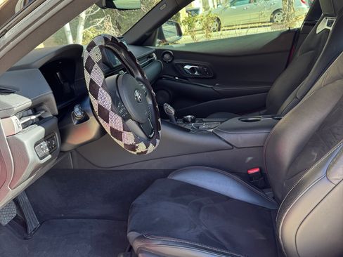 Used 2021 Toyota Supra w/ Safety & Technology Package image 5