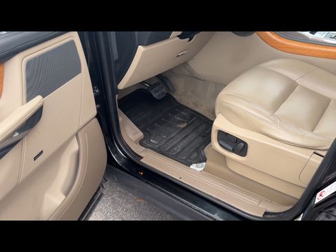 Used 2012 Land Rover Range Rover Sport HSE image 9