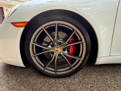 Used 2018 Porsche 911 Carrera S RWD image 22