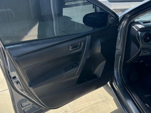 Used 2017 Toyota Corolla L w/ Carpet Mat Package (TMS) image 10