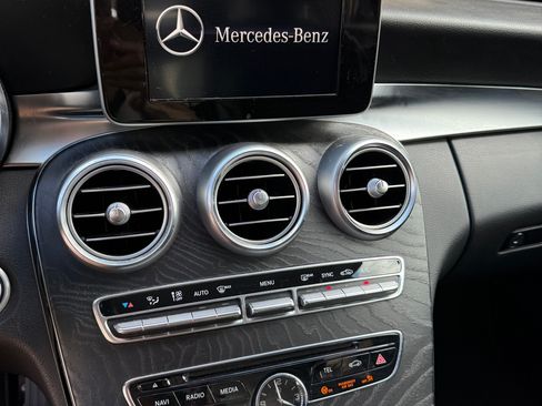 Used 2017 Mercedes-Benz C 300 Sedan image 10