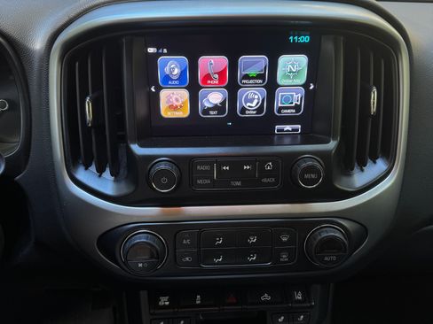 Used 2018 Chevrolet Colorado LT w/ Luxury Package, Chrome AWD/4WD image 14