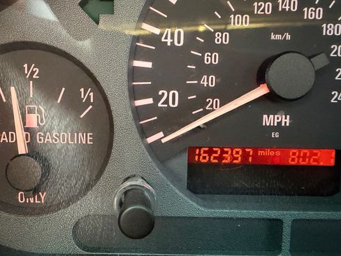 Used 1998 BMW 328i Sedan RWD image 29