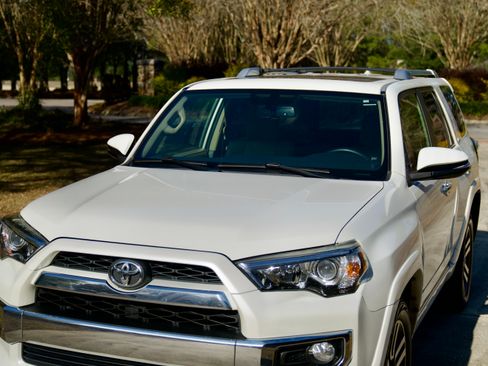 Used 2019 Toyota 4Runner Limited image 4
