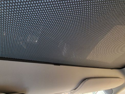 Used 2022 Tesla Model Y Performance image 13