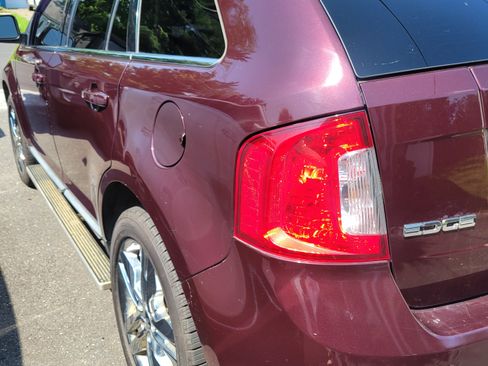 Used 2011 Ford Edge Limited w/ 302A Rapid Spec Order Code AWD/4WD image 1