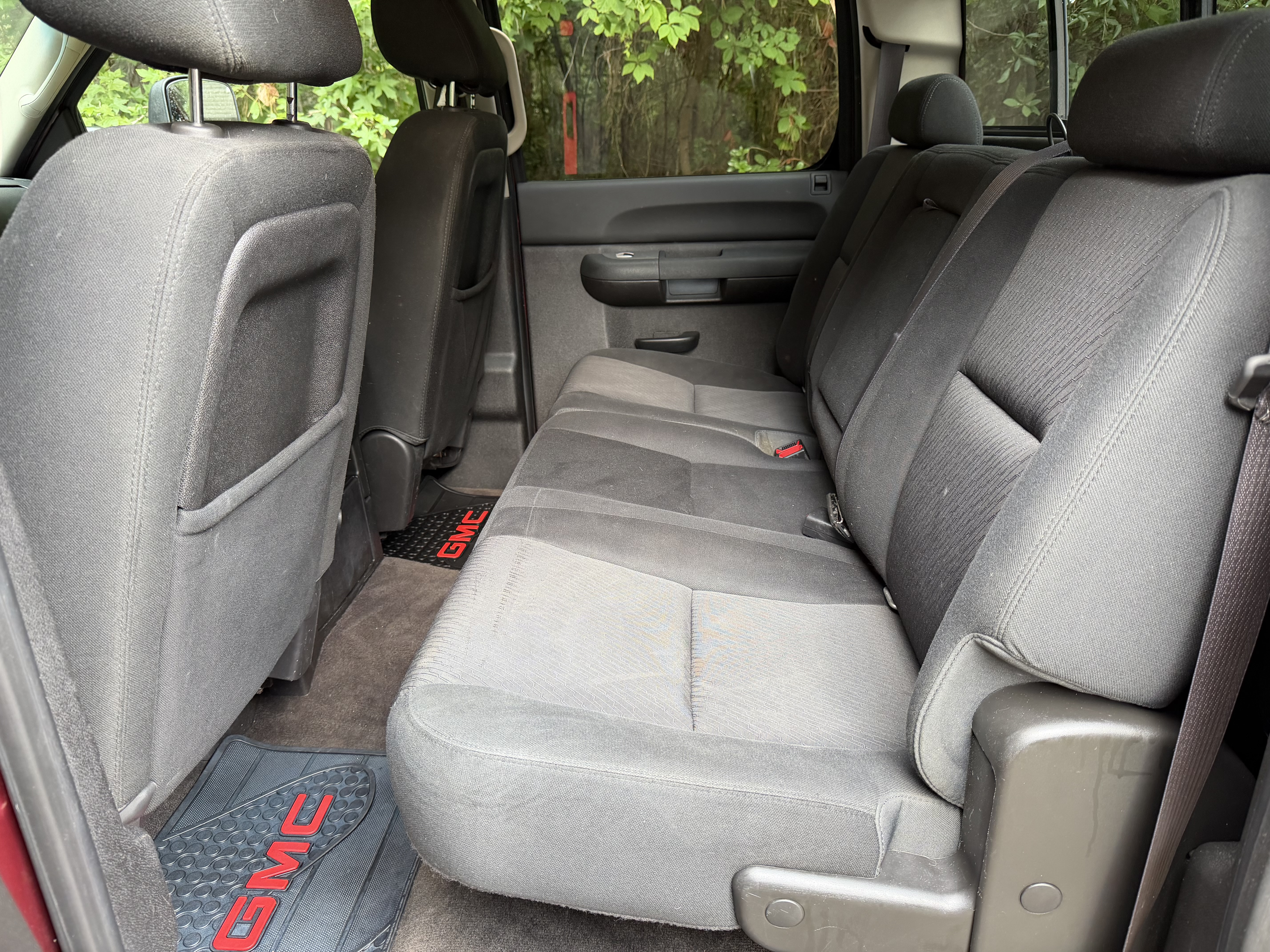 Used 2014 GMC Sierra 2500 SLE w/ SLE Preferred Package AWD/4WD image 18