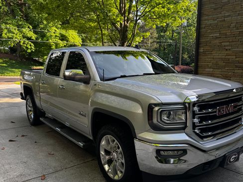 Used 2017 GMC Sierra 1500 SLT w/ Texas SLT Premium Package AWD/4WD image 4