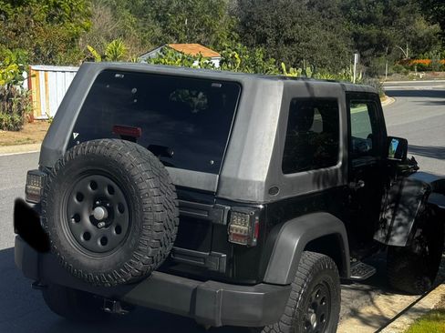 Used 2012 Jeep Wrangler Sport w/ Connectivity Group image 8