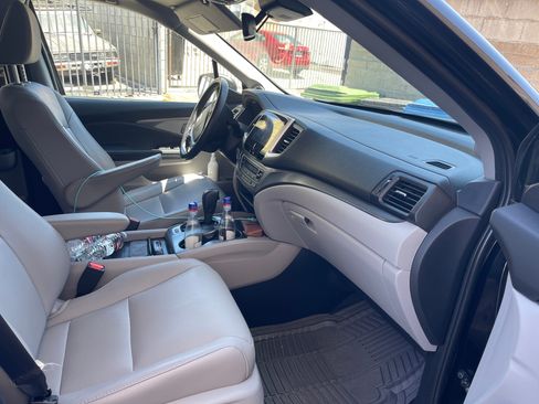 Used 2017 Honda Pilot EX-L image 4