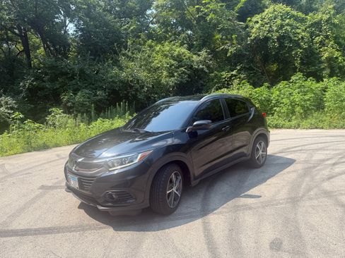 Used 2022 Honda HR-V EX image 1