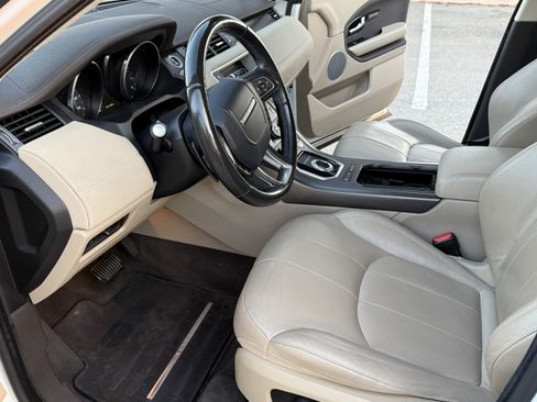 Used 2018 Land Rover Range Rover Evoque SE Premium AWD/4WD image 21